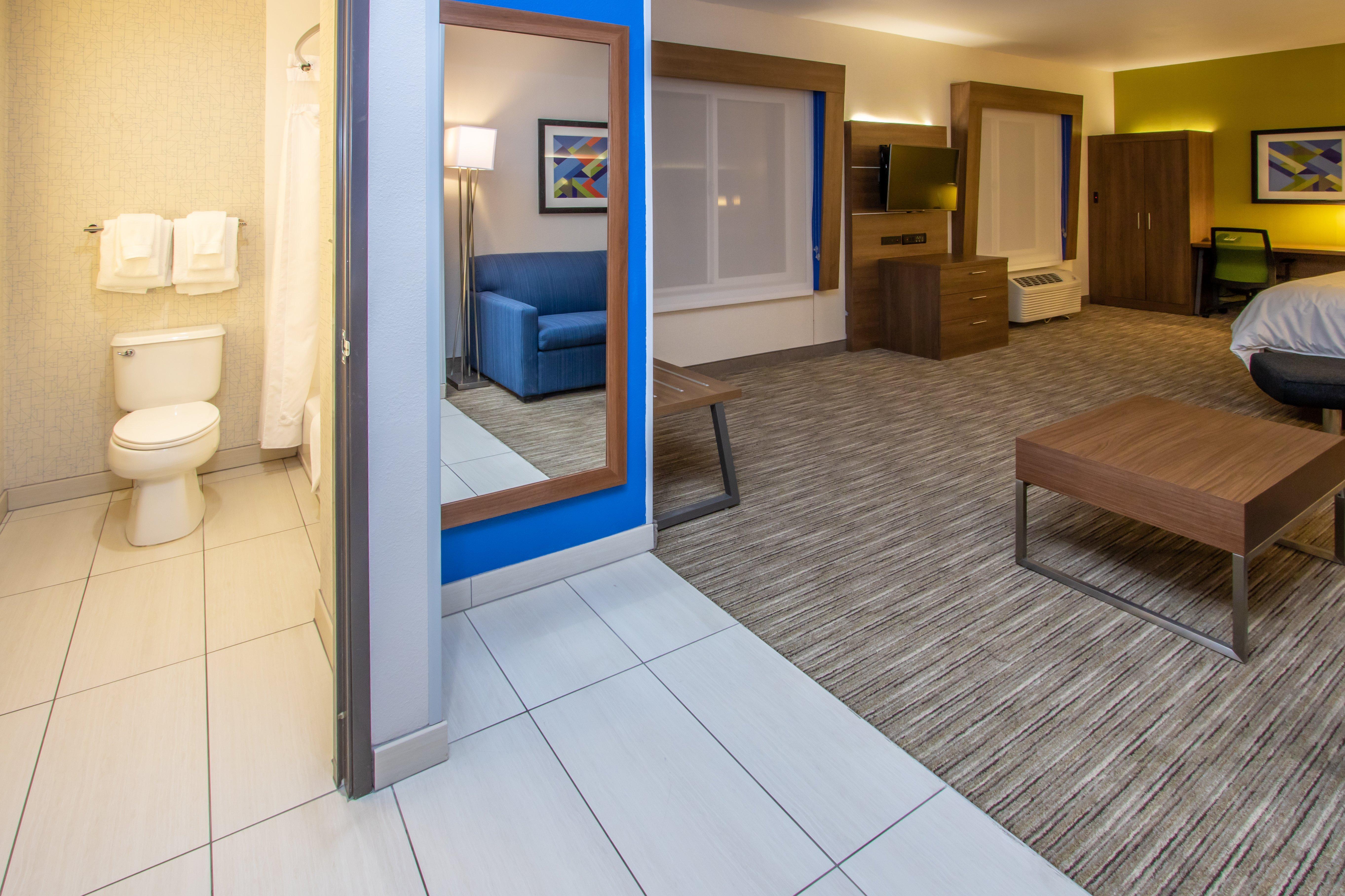 Holiday Inn Express Hotel & Suites Roseville - Galleria Area, An Ihg Hotel Bagian luar foto