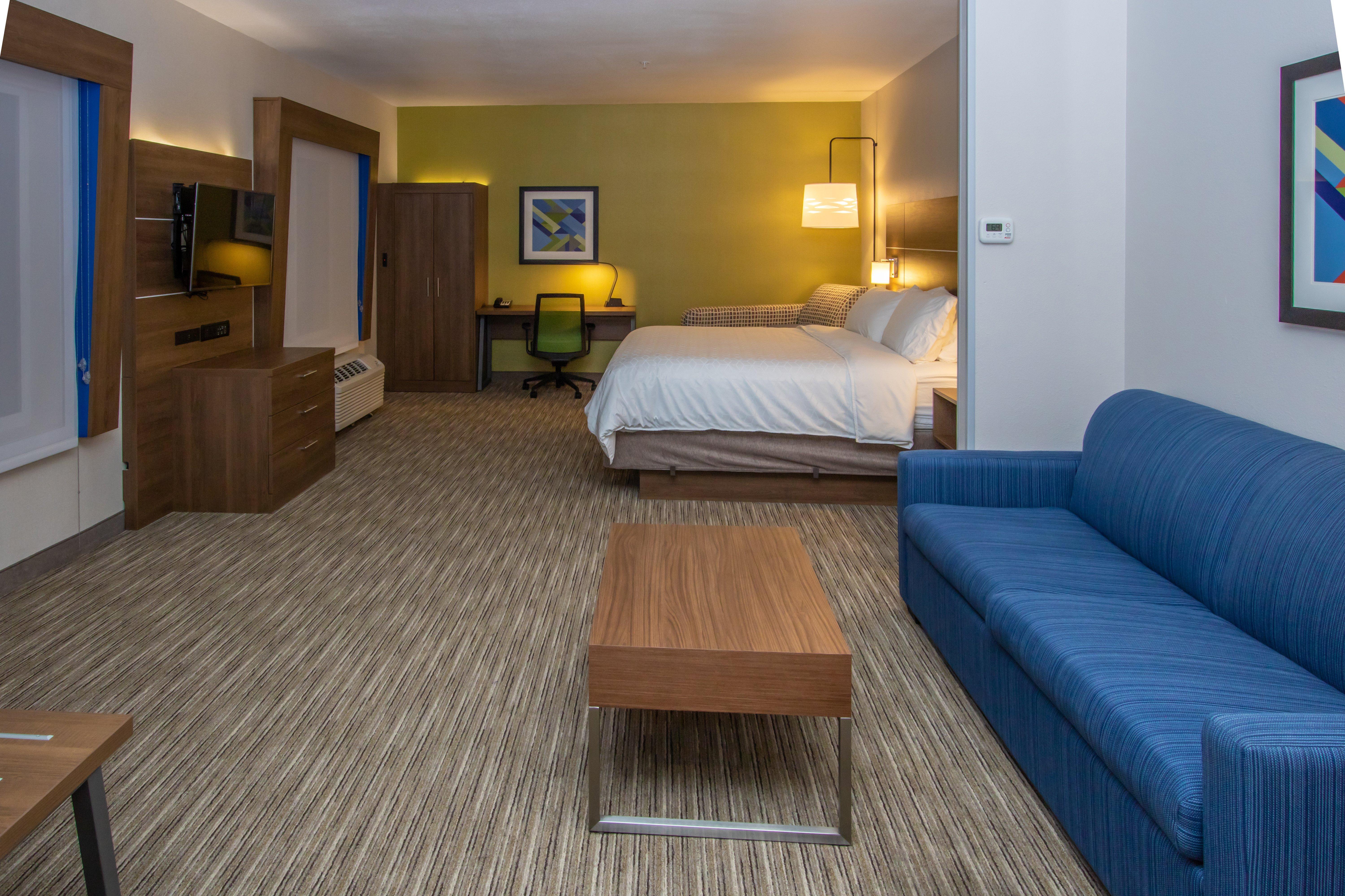 Holiday Inn Express Hotel & Suites Roseville - Galleria Area, An Ihg Hotel Bagian luar foto