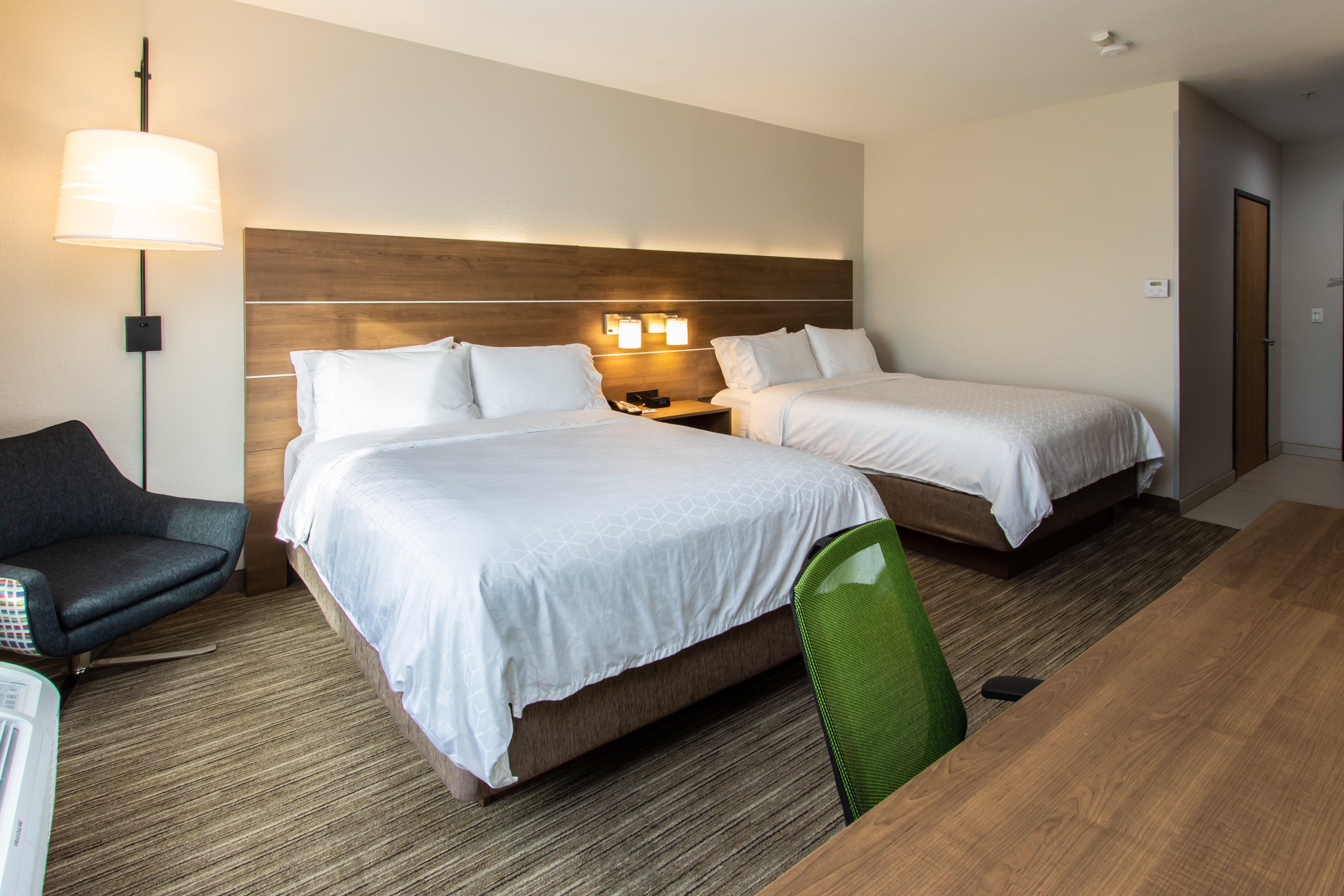 Holiday Inn Express Hotel & Suites Roseville - Galleria Area, An Ihg Hotel Bagian luar foto