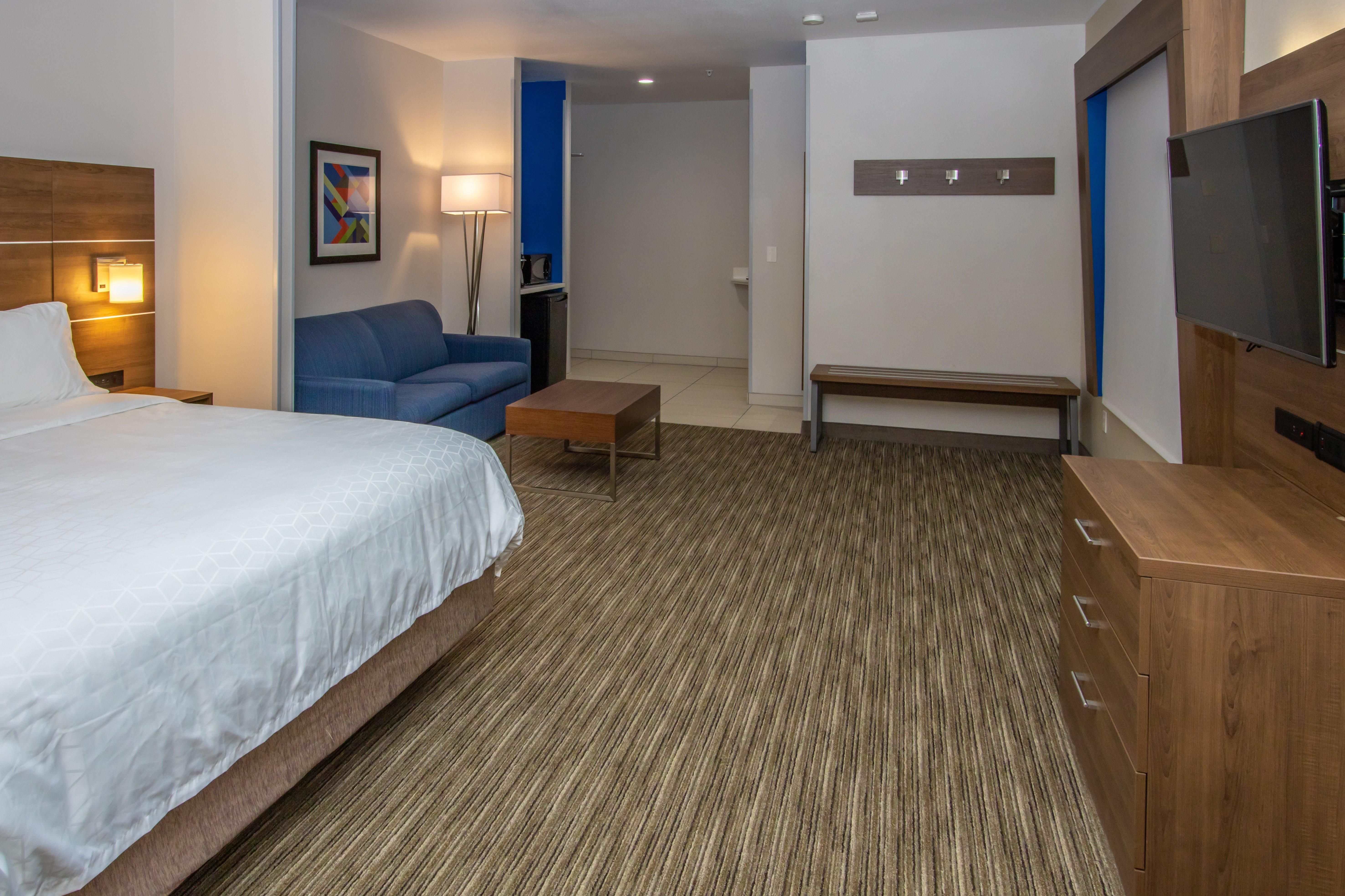 Holiday Inn Express Hotel & Suites Roseville - Galleria Area, An Ihg Hotel Bagian luar foto