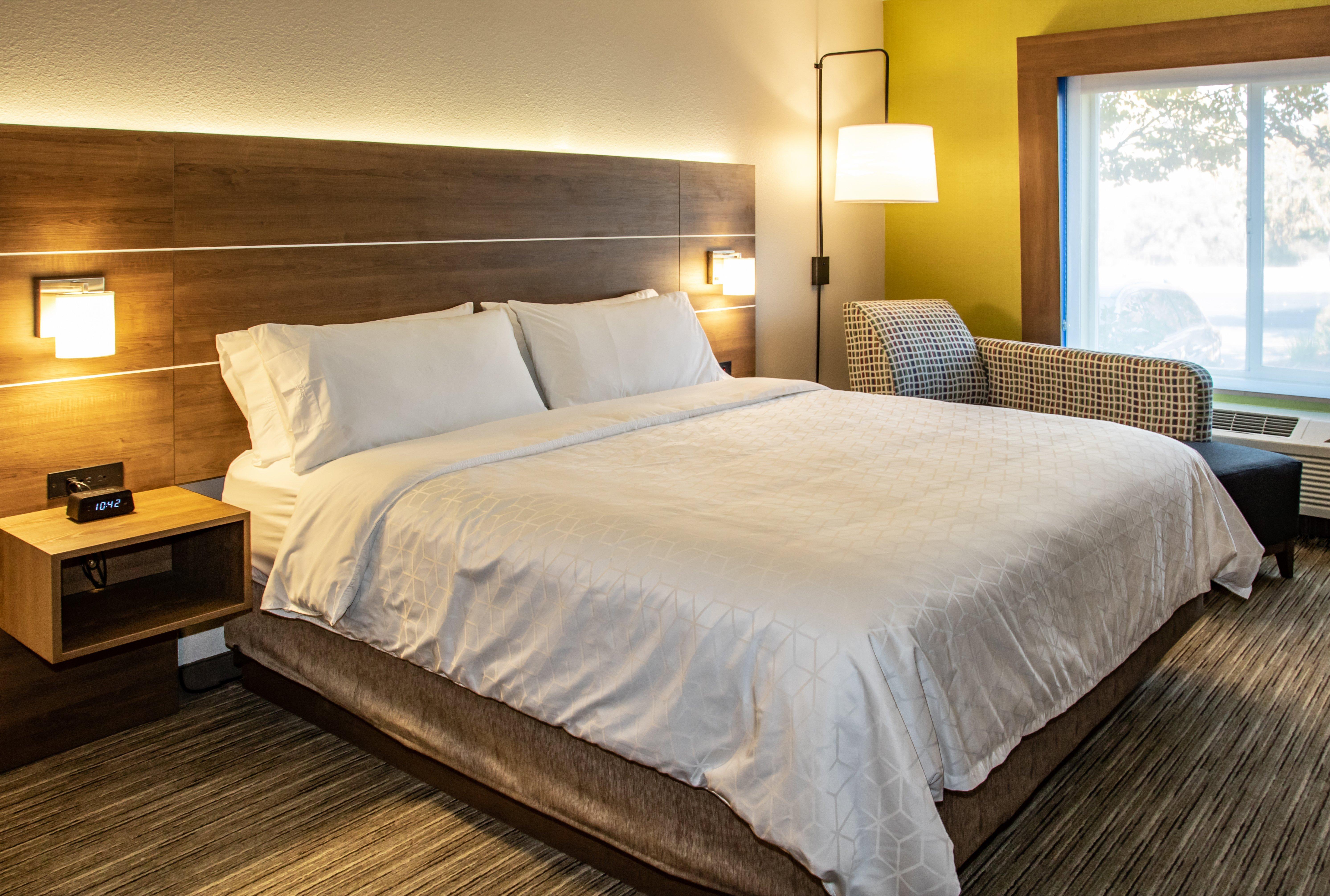 Holiday Inn Express Hotel & Suites Roseville - Galleria Area, An Ihg Hotel Bagian luar foto