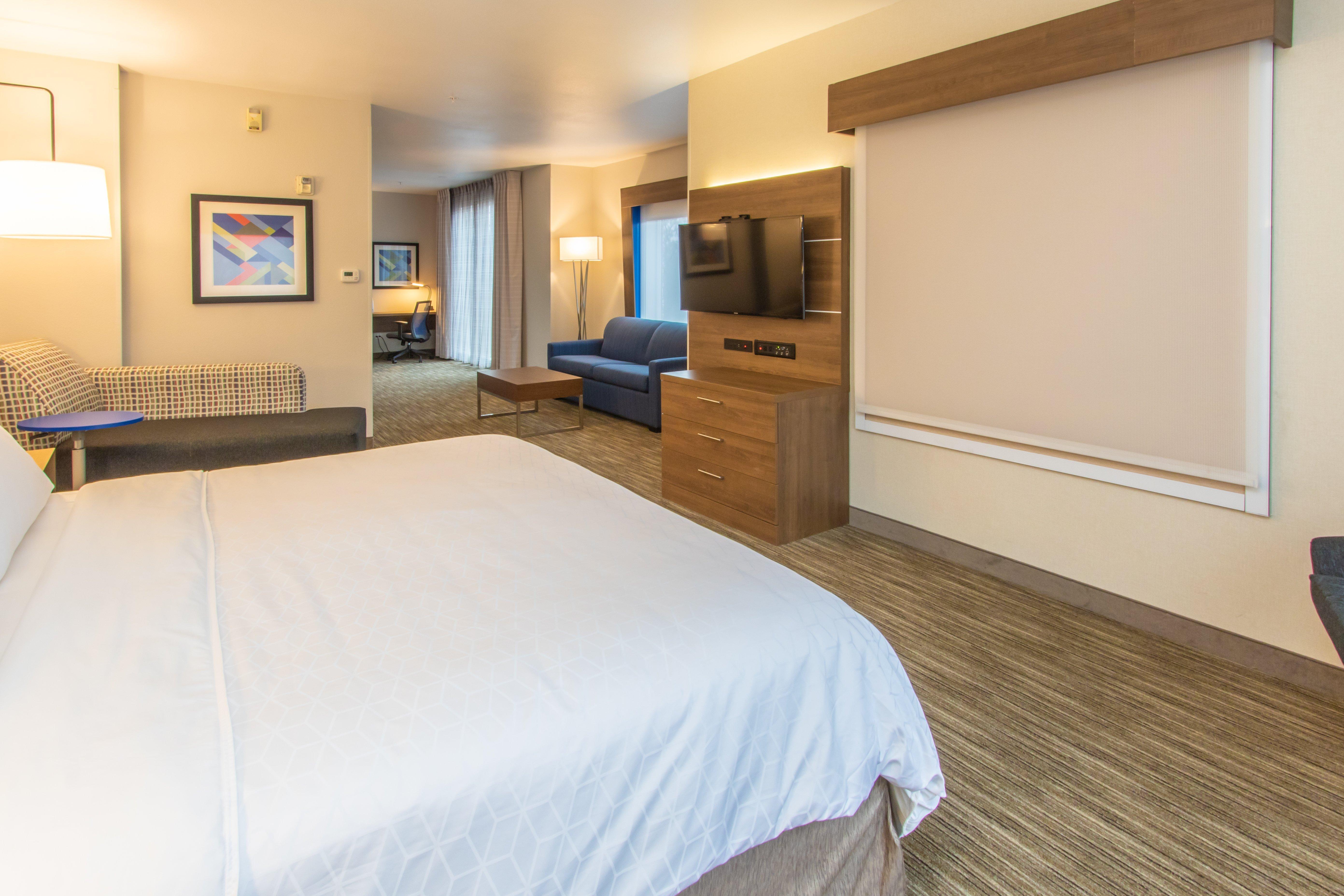 Holiday Inn Express Hotel & Suites Roseville - Galleria Area, An Ihg Hotel Bagian luar foto